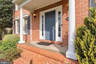 2405 Noble Manor Ln, Frederick, MD 21702 - Photo 2