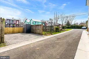 205 E 4th Street E, Frederick, MD 21701 - Photo 30