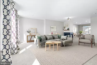 318 E Wainscot Drive, New Market, MD 21774 - Photo 2