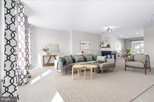 318 East Wainscot Drive, New Market, MD 21774 - Photo 2