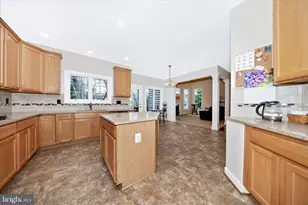 9102 Travener Cir, Frederick, MD 21704 - Photo 32