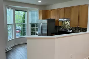 1943 Harpers Ct, Frederick, MD 21702 - Photo 2