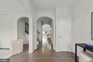 3037 Jacobs Garden Ln, Frederick, MD 21701 - Photo 2