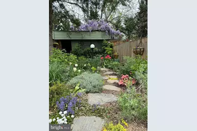 325 E 3rd Street, Frederick, MD 21701 - Photo 2