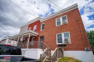 24 Hamilton Ave, Frederick, MD 21701 - Photo 2