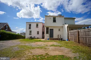 24 Hamilton Ave, Frederick, MD 21701 - Photo 8