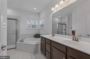 1423 Village Green Way, Brunswick, MD 21716 - Photo 34