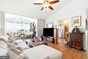 6391 Rutherford Ct, Frederick, MD 21703 - Photo 2