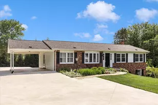 5811 Corporal Jones Ct, Mount Airy, MD 21771 - Photo 2