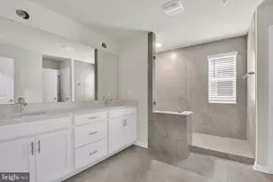 454 Hanson St, Frederick, MD 21701 - Photo 24