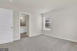 454 Hanson St, Frederick, MD 21701 - Photo 16