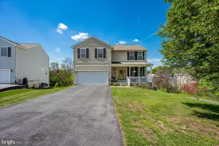 307 Washington St, Middletown, MD 21769 - Photo 2