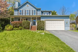 6934 Meadowlake Rd, New Market, MD 21774 - Photo 2