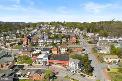 25 E A Street E, Brunswick, MD 21716 - Photo 30