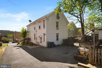 25 E A Street E, Brunswick, MD 21716 - Photo 30