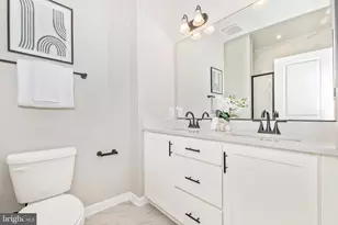 306 G Baughmans Ln, Frederick, MD 21702 - Photo 16