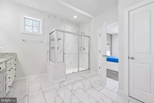 2048 Chamberlain Dr, Frederick, MD 21702 - Photo 10