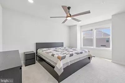 2048 Chamberlain Drive, Frederick, MD 21702 - Photo 16