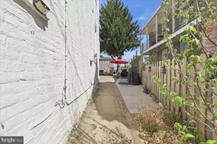 123 W 5th Street W, Frederick, MD 21701 - Photo 36