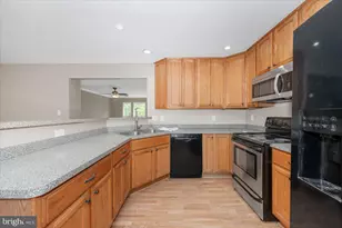 228 Heritage Ct, Walkersville, MD 21793 - Photo 16