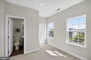 6638 Ballenger Run Blvd, Frederick, MD 21703 - Photo 16