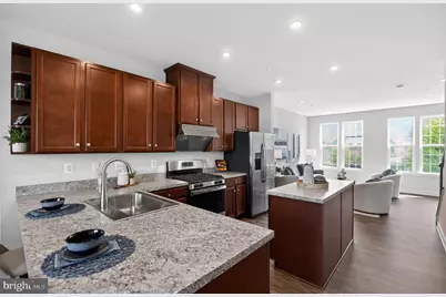 6638 Ballenger Run Boulevard, Frederick, MD 21703 - Photo 6