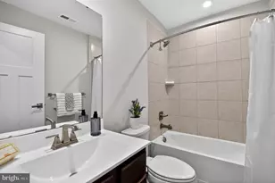 6638 Ballenger Run Blvd, Frederick, MD 21703 - Photo 14