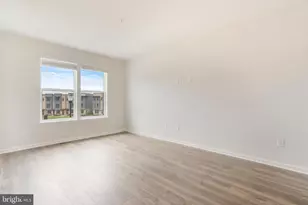 463 Tiller St, Frederick, MD 21701 - Photo 6