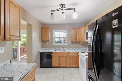 1090 E Thornhill Place, Frederick, MD 21703 - Photo 16