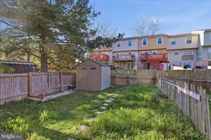 1090 E Thornhill Pl, Frederick, MD 21703 - Photo 34