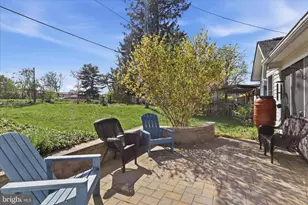 294 Pinoak Dr, Frederick, MD 21701 - Photo 4