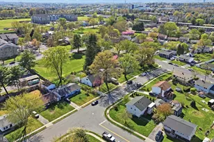 294 Pinoak Dr, Frederick, MD 21701 - Photo 10