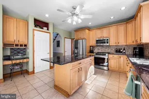 6815 Cherry Tree Ct, New Market, MD 21774 - Photo 16