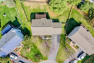 1027 Dulaney Mill Dr, Frederick, MD 21702 - Photo 10