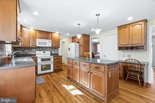 5905 Char Leigh Cir, Frederick, MD 21703 - Photo 8