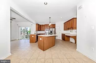 100 Sunlight Dr, Frederick, MD 21702 - Photo 4