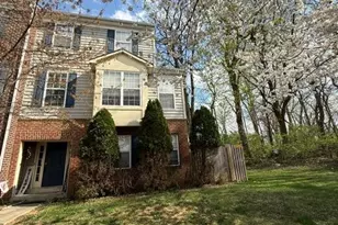 114 Lavenport Cir, Frederick, MD 21702 - Photo 2