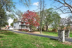 629 Wilson Pl, Frederick, MD 21702 - Photo 2