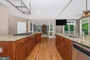 6463 Forest Hills Ct, Frederick, MD 21701 - Photo 10