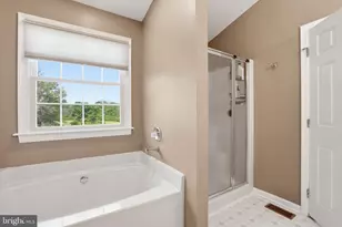 8026 Captains Ct, Frederick, MD 21701 - Photo 18