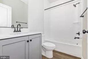 306 C Baughmans Ln, Frederick, MD 21702 - Photo 12