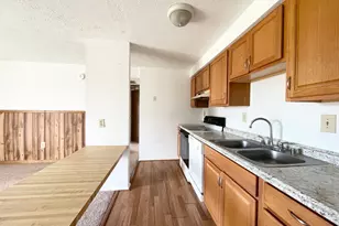 1001 Heather Ridge Dr, Frederick, MD 21702 - Photo 2