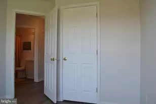 7104 Collinsworth Pl, Frederick, MD 21703 - Photo 12