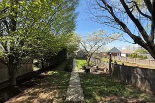 209 Monroe Ave, Frederick, MD 21701 - Photo 2