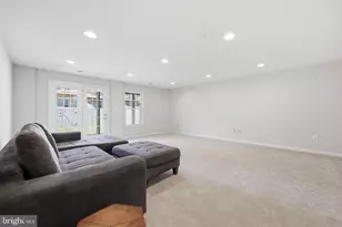 5812 Rochefort St, Ijamsville, MD 21754 - Photo 38