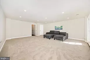 5812 Rochefort St, Ijamsville, MD 21754 - Photo 38