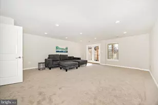 5812 Rochefort St, Ijamsville, MD 21754 - Photo 36