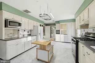 1206 Beechwood Dr, Frederick, MD 21701 - Photo 4