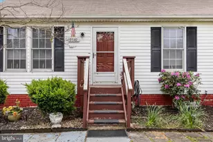 9549 Fingerboard Rd, Ijamsville, MD 21754 - Photo 2