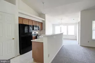 2402 Ellsworth Way, Frederick, MD 21702 - Photo 4